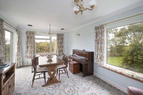 undefined, The Close, School Lane, Southam, Gloucestershire, GL52