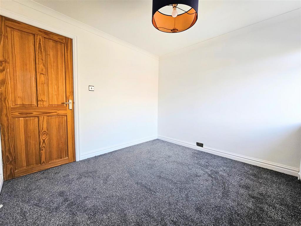 16 Calvin Close 14
