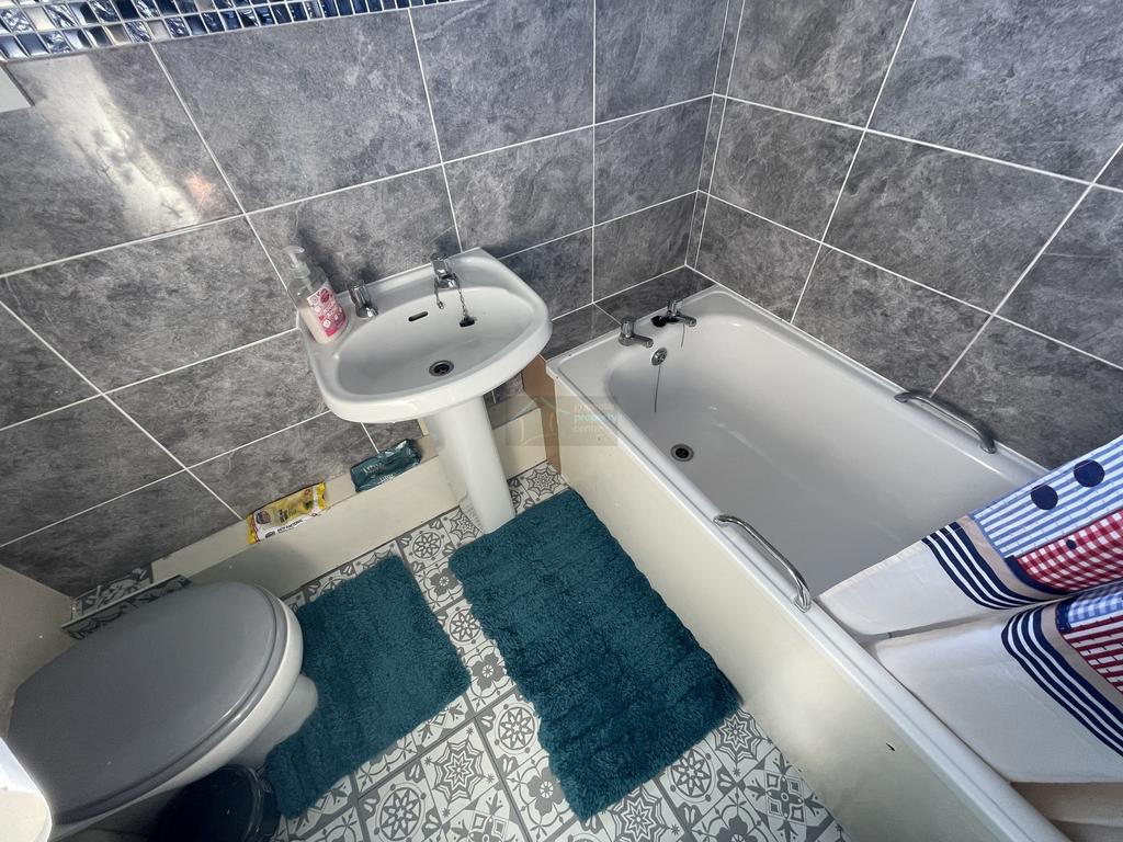 Bathroom.JPG