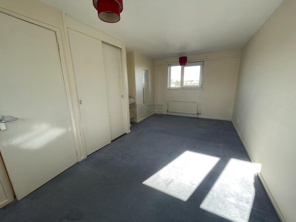 Bedroom 1b.JPG