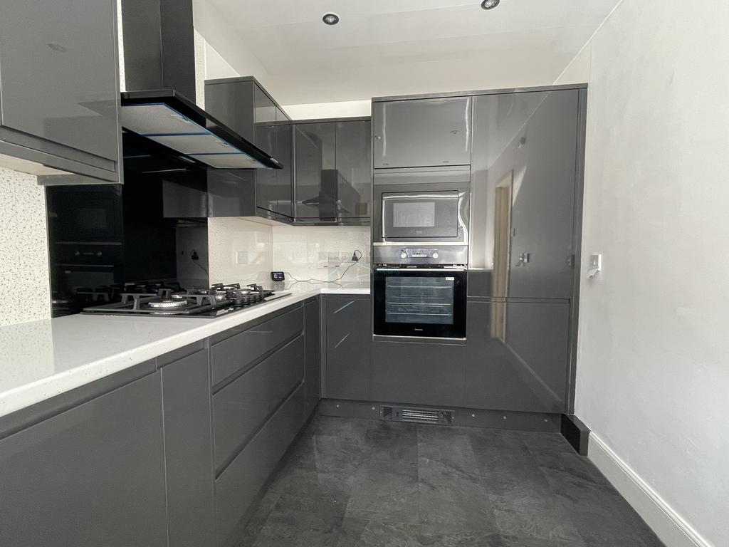 Kitchen a.JPG
