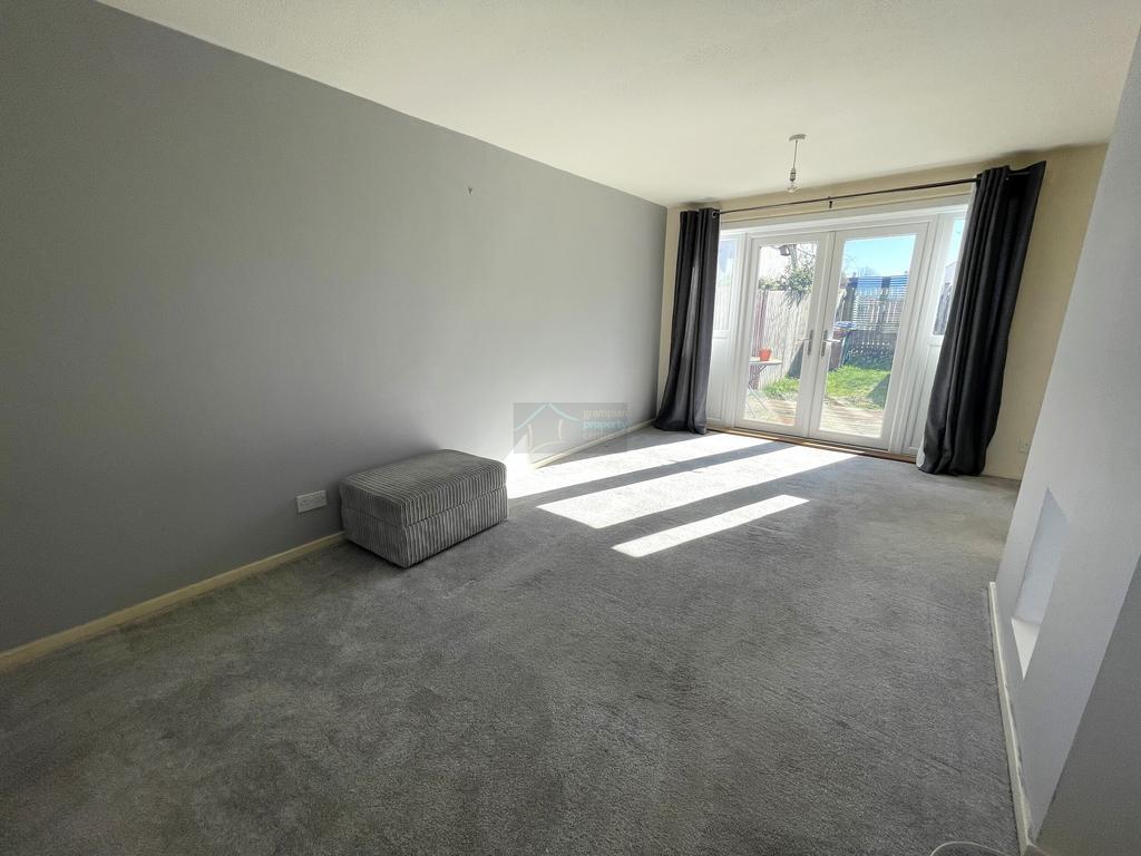 Lounge c.JPG