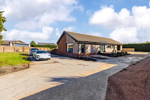 3 bedroom detached bungalow for sale, Douglas Gardens, Uddingston, Glasgow, South Lanarkshire, G71 7HB