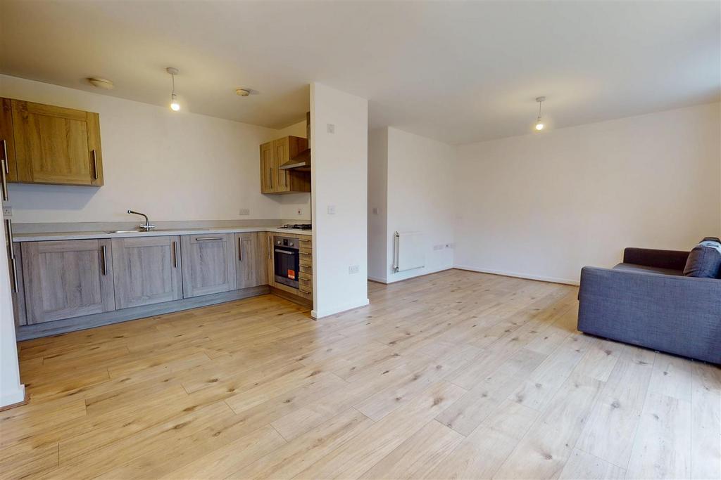 15 Ryeland-Way-03172025 152347.jpg