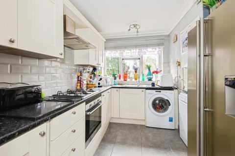 85 Rough Rew, Dorking, RH4 2PA