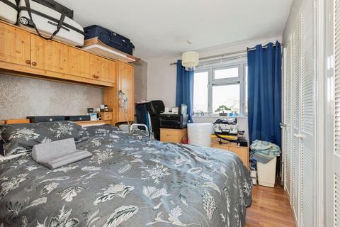 85 Rough Rew, Dorking, RH4 2PA