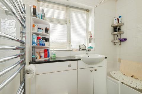 85 Rough Rew, Dorking, RH4 2PA