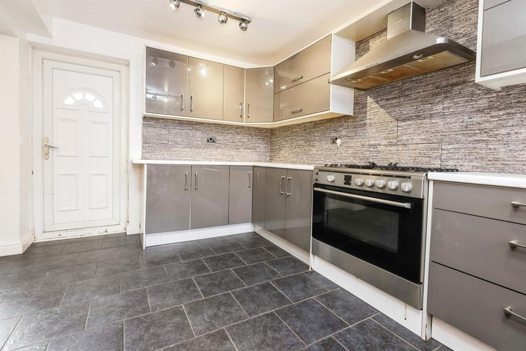 Kitchen1.jpeg