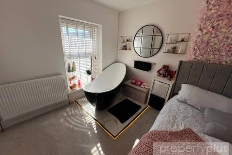 95 Pleasant View, Porth, CF39 0PN