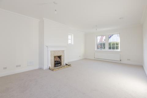 4 bedroom detached house for sale, 3 Johnsburn Green, Balerno, EH14 7NB