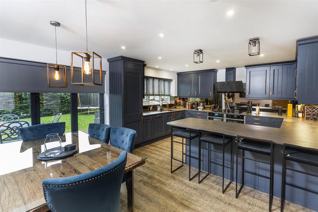 Dining Kitchen
