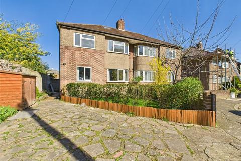 2 bedroom maisonette to rent, Cheltenham Avenue, Twickenham