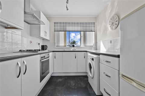 2 bedroom flat for sale, Rosewood Court, Marton