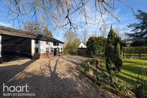 2 bedroom barn conversion to rent, Church Road, STOWMARKET