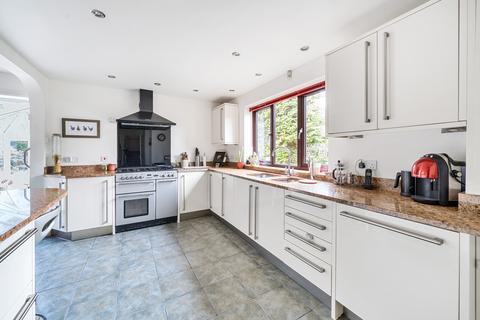 undefined, Beechwood Drive, Cobham, KT11