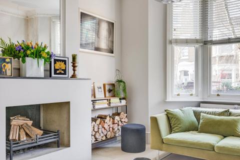 54 Shirlock Road, London, NW3 2HS