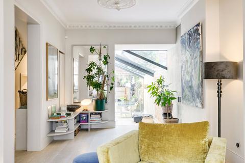 54 Shirlock Road, London, NW3 2HS