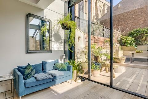 54 Shirlock Road, London, NW3 2HS