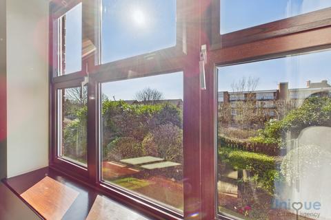 1 bedroom apartment for sale, Oxford Court, Oxford Road, Lytham St. Annes, FY8