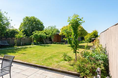 4 bedroom detached house for sale, Lower Road, Stoke Mandeville, Aylesbury, Buckinghamshire, HP22