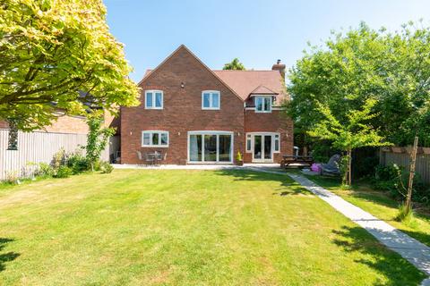 4 bedroom detached house for sale, Lower Road, Stoke Mandeville, Aylesbury, Buckinghamshire, HP22