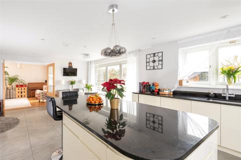undefined, Lower Road, Stoke Mandeville, Aylesbury, Buckinghamshire, HP22