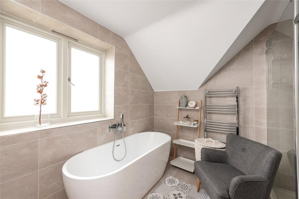 En Suite Bathroom