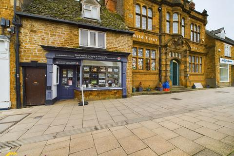 undefined, 6 Horsefair, Banbury OX16