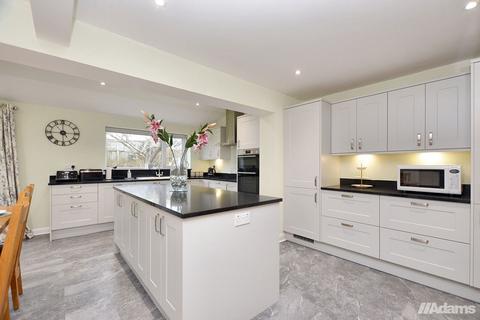 3 Baycliffe Close, Beechwood, Runcorn, WA7 2RE