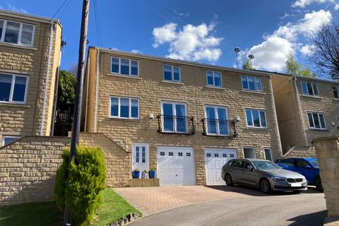 25 Blenheim Chase, Scissett, Huddersfield, HD8 9UA