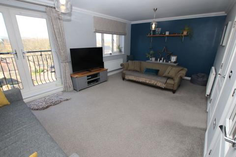 25 Blenheim Chase, Scissett, Huddersfield, HD8 9UA