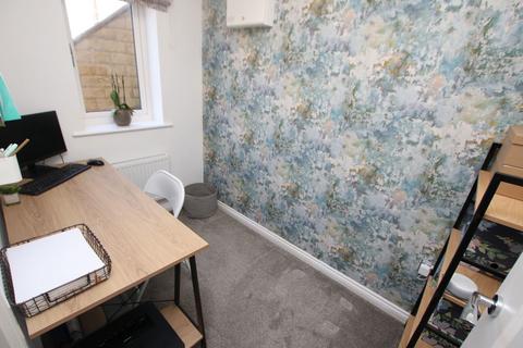 25 Blenheim Chase, Scissett, Huddersfield, HD8 9UA