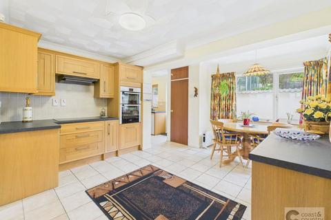 6 bedroom detached house for sale, Blenheim Close, Newton Abbot