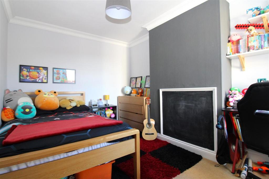 Bedroom 2.JPG