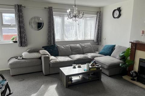 2 bedroom flat for sale, Brackley Avenue, Manchester, M15