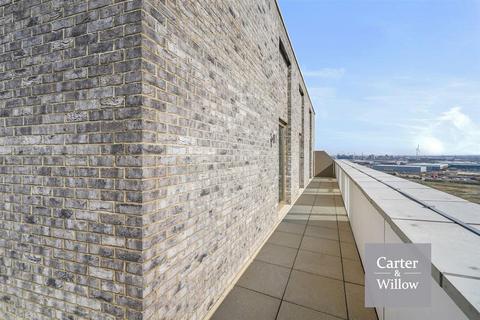 2 bedroom apartment to rent, Holcombe Mansions, Mulberry Circus, Essex