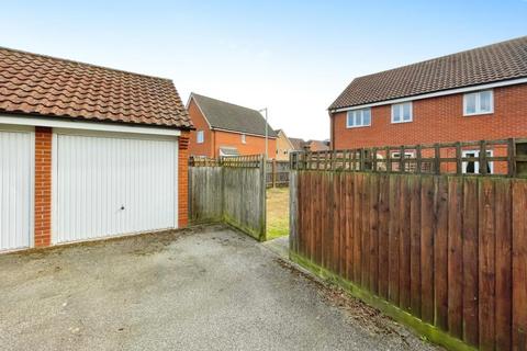 19 Beech Drive, Red Lodge, Bury St Edmunds, IP28 8GZ