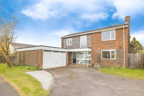 4 bedroom detached house for sale, Hoe Meadow, Beaconsfield HP9