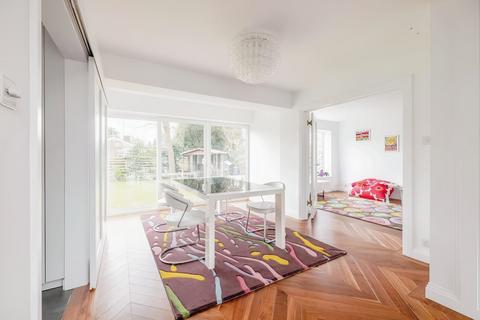 4 bedroom detached house for sale, Hoe Meadow, Beaconsfield HP9
