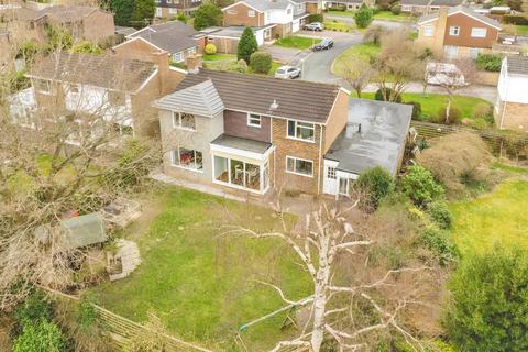 4 bedroom detached house for sale, Hoe Meadow, Beaconsfield HP9