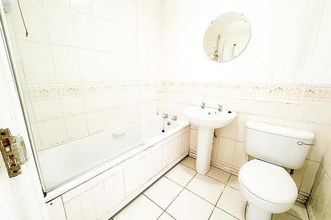 2 bedroom apartment for sale, Limekiln Court, Wallsend