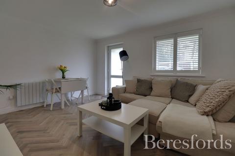 1 bedroom maisonette for sale, Hutton Road, Shenfield, CM15