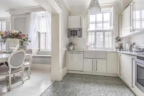 2 bedroom flat for sale, Marylebone High Street, London W1U