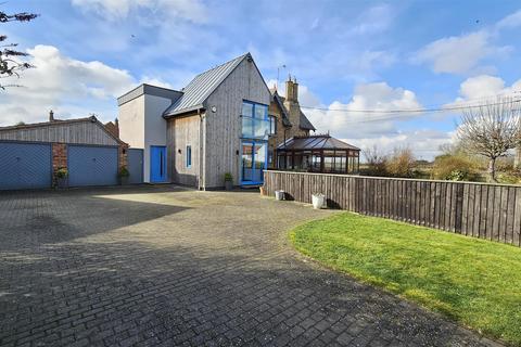3 bedroom semi-detached house for sale, Main Street, Normanton, Bottesford
