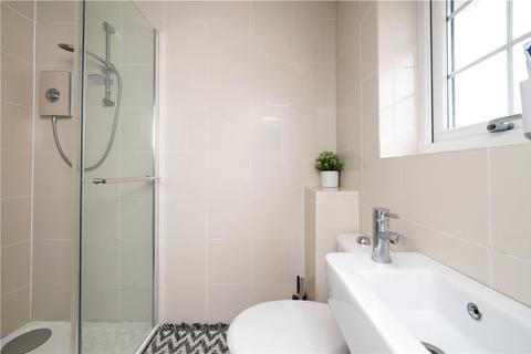 2b Mabbutt Close, Bricket Wood, St Albans, AL2 3RZ