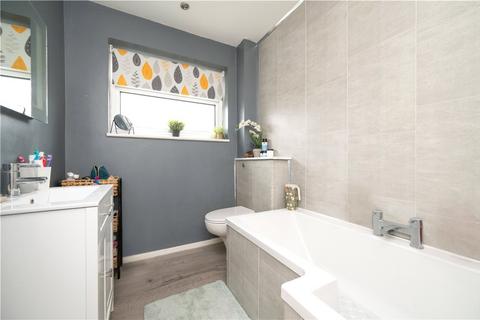2b Mabbutt Close, Bricket Wood, St Albans, AL2 3RZ