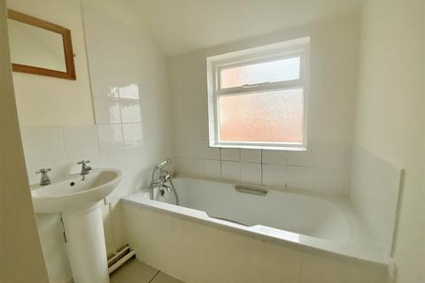3 bedroom terraced house to rent, Jubilee Terrace, Stony Stratford