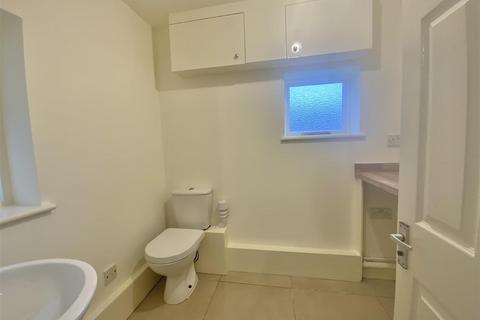 3 bedroom terraced house to rent, Jubilee Terrace, Stony Stratford