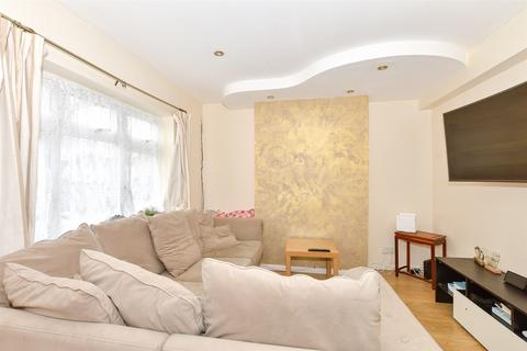 3 bedroom semi-detached house for sale, Lee Street, Horley, Surrey