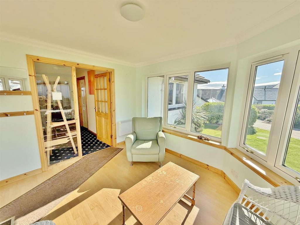 Entrance sun room